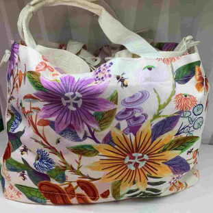 TOTEBAG FARM CARIOCA WELLNESS NAS NUVENS