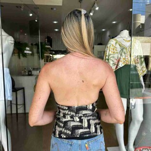 BLUSA FRENTE UNICA FARM TUCANARIO