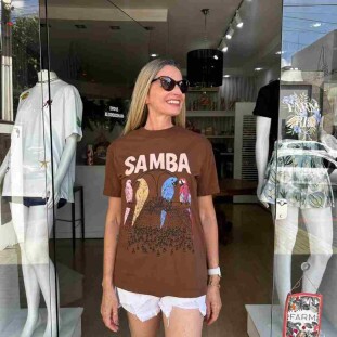 TSHIRT MEDIA NA AVENIDA MARROM FARM