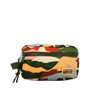 NECESSAIRE FARM AMO ESPORTE RELEVO CARIO