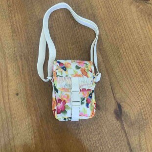 BOLSA FARM FERVO PRAIA FLORAL HAVAIANO