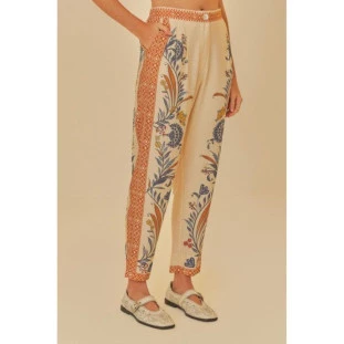 CALCA LEVEZA ROMANTICA