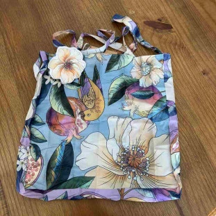 BOLSINHA FARM ME LEVA ROMANCE EM FLOR AZ