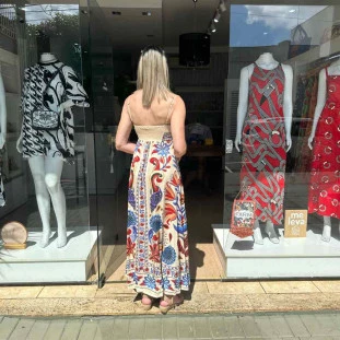 VESTIDO ALCINHAS LONGO ESTAMPA SONHO DE MAR FARM