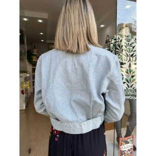 JAQUETA JEANS ECO RECORTE