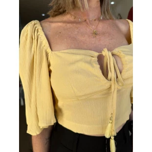 CROPPED BUSTO FRANZIDO AMARELO PALHA