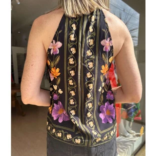 REGATA ALCINHA BORBOLETA EM FLOR