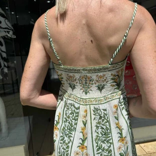 VESTIDO CURTO ALCINHAS COM  BABADINHO ESTAMPA  ANTONIA  FARM