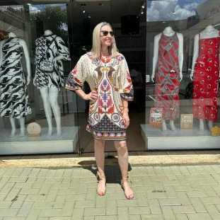 VESTIDO TSHIRT TAPETE DE ARARA FARM