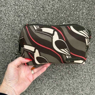 MAXI NECESSAIRE FARM ORAS TUCANOS GRAFIC